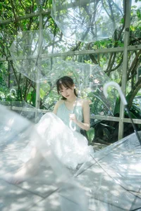 YiTuYu Art Language Vol 9879: Elegant Portrait Photography Featuring Xia Zhi Ya Cai - image 2