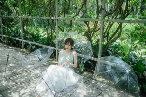YiTuYu Art Language Vol 9879: Elegant Portrait Photography Featuring Xia Zhi Ya Cai - image 15