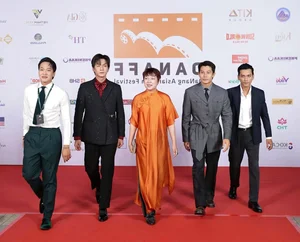 Star-Studded Red Carpet: Celebrities Shine at the DANAFF IV Opening Ceremony - image 13