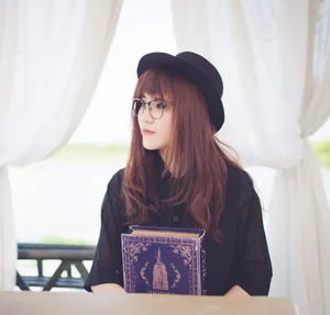 Top Aesthetic Portraits and Cute Girl Fashion Trends for 2026 - image 10