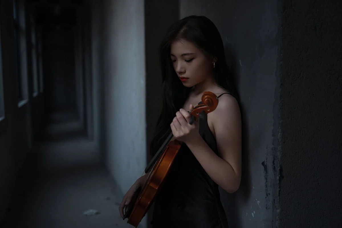 YiTuYu Art Language Vol 9485 Showcases Elegant Portraits of Xiao Qi