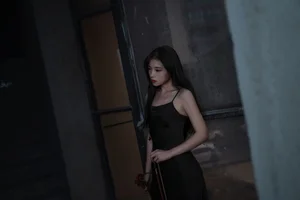 YiTuYu Art Language Vol 9485 Showcases Elegant Portraits of Xiao Qi - image 9
