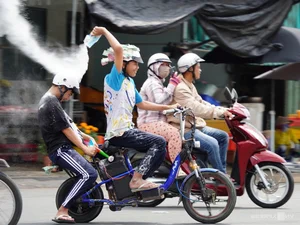 The Vibrant Rituals of the Lam Chay Festival: Flour and Water Traditions - image 3