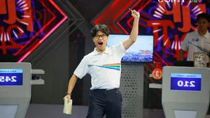 Tran Bui Bao Khanh: From Hanoi Student to Road to Olympia Champion - image 1