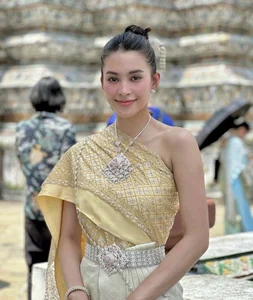 Miss Vietnam Tran Tieu Vy Flaunts Stunning Bikini Figure Amid Recent Dating Rumors - image 6