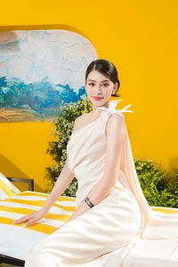 Miss Vietnam Tran Tieu Vy Flaunts Stunning Bikini Figure Amid Recent Dating Rumors - image 0