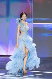 Thanh Binh Dazzles in Pre-Miss Vietnam Finale Swimsuit Photoshoot - image 0