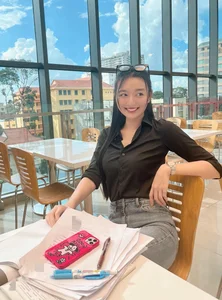 Mixed-Race Student Teacher Shines in Traditional White Ao Dai - image 10