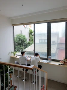 Optimizing Light and Space: A 65m2 Split-Level House Design in a Narrow Urban Alley - image 9