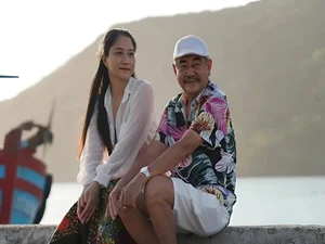 Stunning Beach Photos: Girlfriend of People's Artist Viet Anh Shows Off Her Fit Physique - image 1